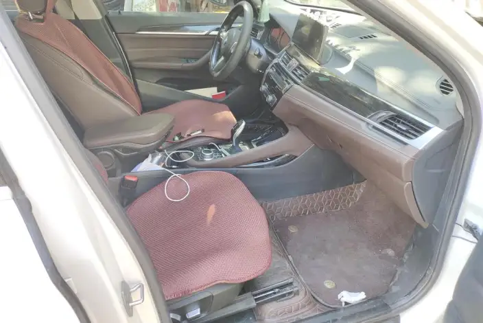 BMW X1 2021 Model xDrive25Li Exclusive Model – фото 9