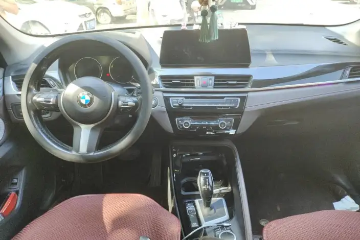 BMW X1 2021 Model xDrive25Li Exclusive Model – фото 12