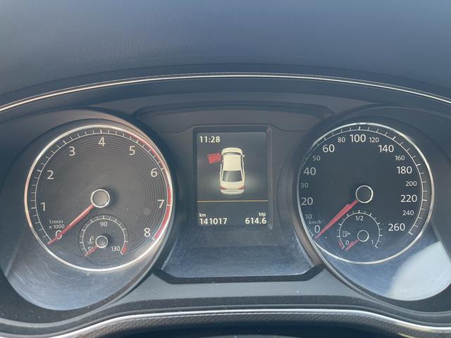 Volkswagen Passat 2016 330TSI DSG Royal – фото 11