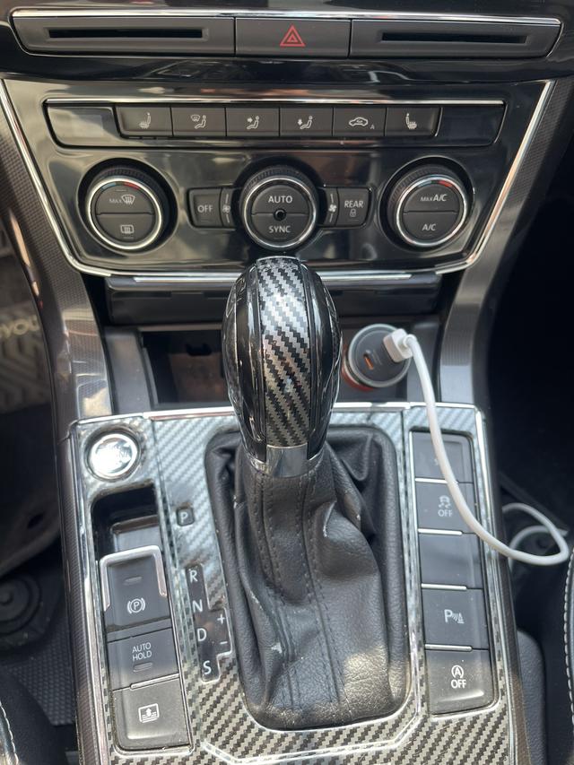 Volkswagen Passat 2016 330TSI DSG Royal – фото 13