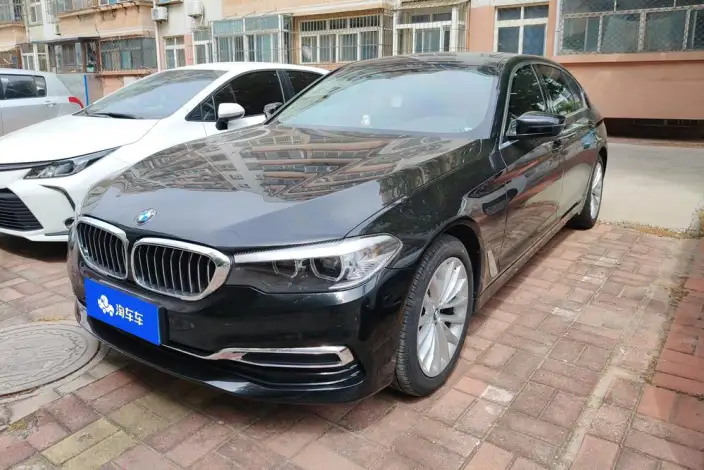 BMW 5 Series 2020 Model 525Li Luxury Set – фото 18