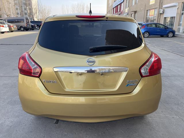 Nissan Tiida 2011 1.6L CVT Comfort – фото 5