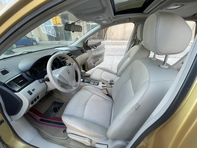 Nissan Tiida 2011 1.6L CVT Comfort – фото 7