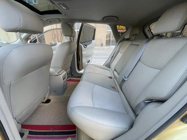 Nissan Tiida 2011 1.6L CVT Comfort – фото 8