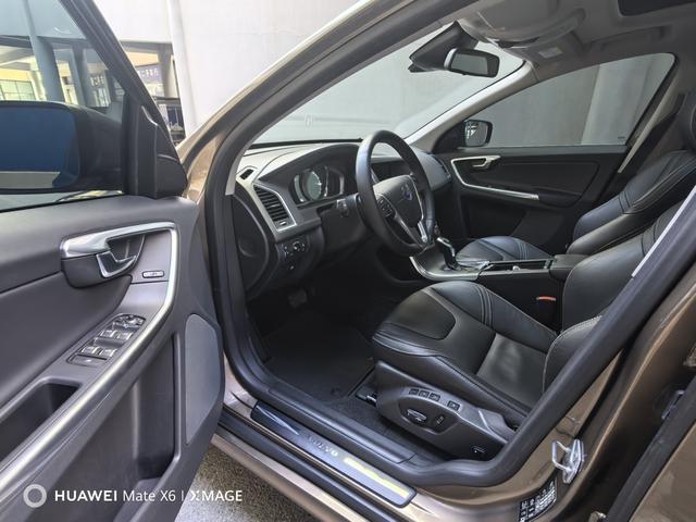 Volvo XC60 2016 модификация T5 Zhiyuan Edition – фото 9