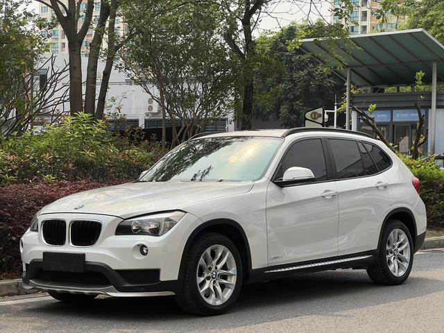 BMW X1 2014 sDrive18i Fashion – фото 1