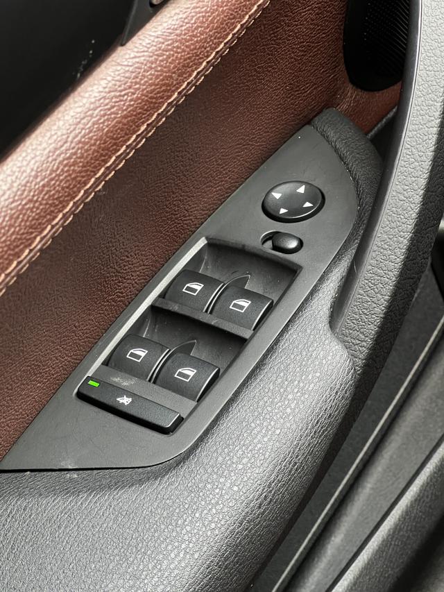 BMW X1 2014 sDrive18i Fashion – фото 16