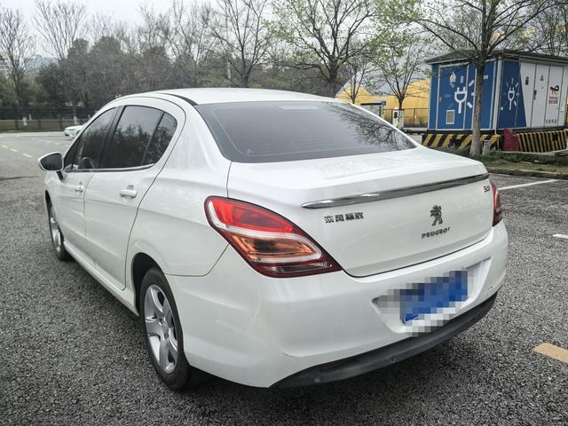Peugeot 308 2014 Enjoy Classic 1.6L Automatic Trend – фото 5