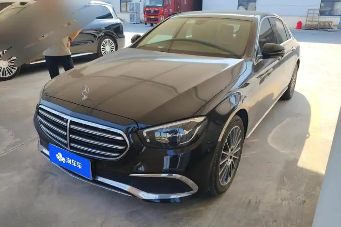 Mercedes-Benz E-Class 2022 Model E 260 L 4MATIC sedan – фото 1