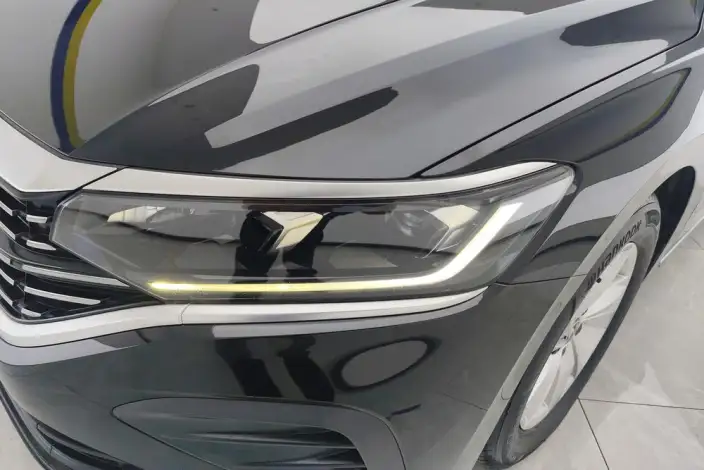 Volkswagen Passat 2024 Model 280TSI Business Edition – фото 4