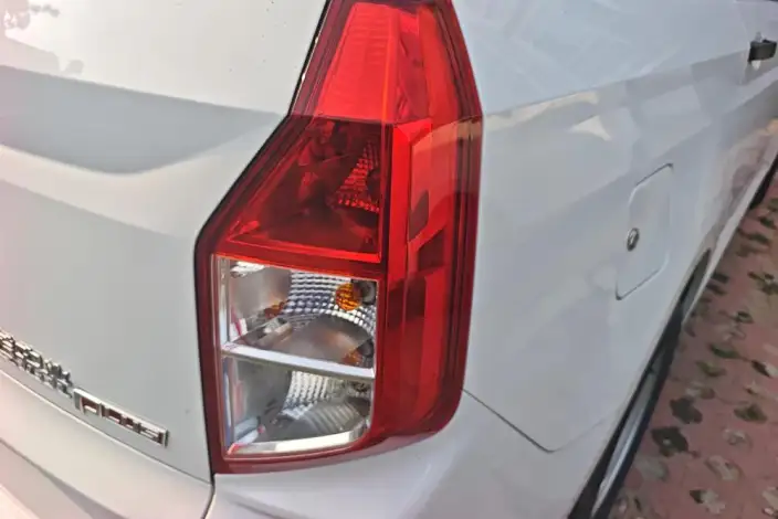 WULING Hongguang Plus 2020 Model 1.5L Manual Standard Model 5 seat – фото 6