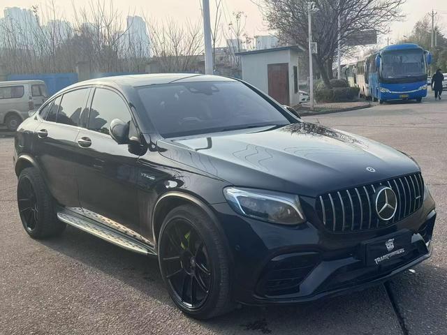 Mercedes-Benz GLC AMG Coupe Модель 2018 года AMG GLC 63 S 4MATIC+ Jiao Stonic Внедорожник – фото 3