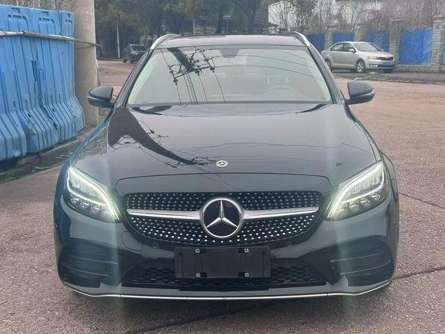 Mercedes-Benz C-Class Imported Модель 2019 года C 260 Travel Sedan – фото 2