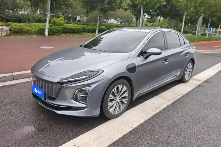 Hongqi E-QM5 2024 Model 610KM PLUS Edition 100kW – фото 1