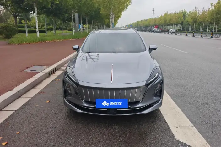 Hongqi E-QM5 2024 Model 610KM PLUS Edition 100kW – фото 19