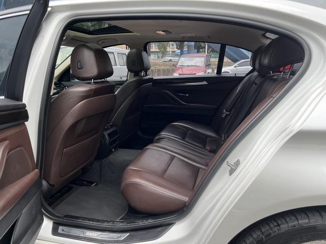 BMW 5 Series 2014 525Li Luxury Design Package – фото 9