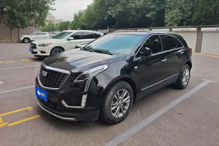 Cadillac XT5 2023 Model 2.0T 2WD Fashion Model – фото 1