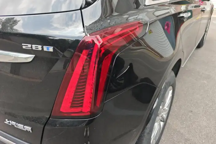 Cadillac XT5 2023 Model 2.0T 2WD Fashion Model – фото 5