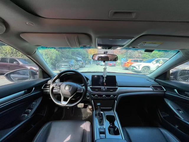 Honda Accord 2022 260TURBO Luxury – фото 5