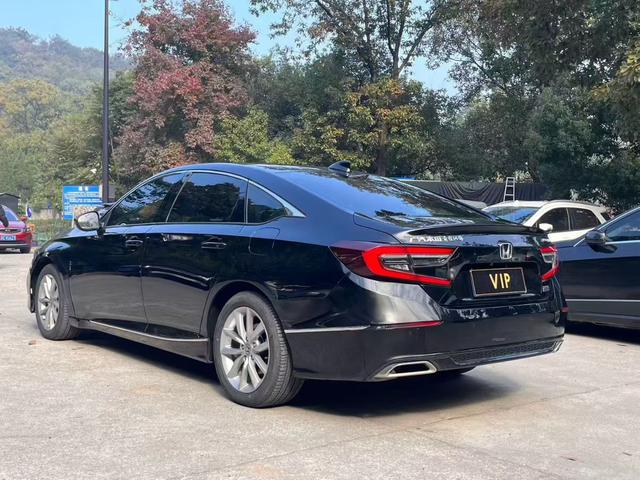 Honda Accord 2022 260TURBO Luxury – фото 7
