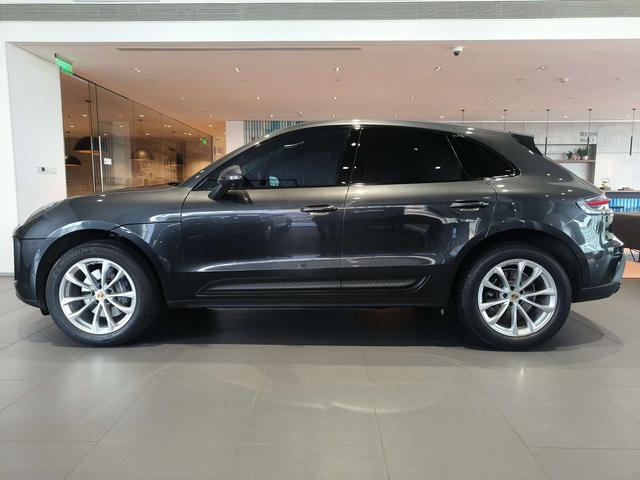 Porsche Macan 2022 Macan 2.0T – фото 3