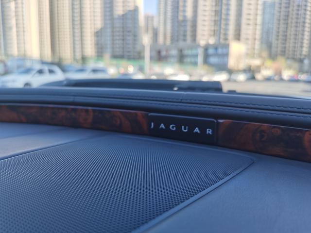 Jaguar XJ 2011 модификация XJL 3.0 Panorama Business Edition – фото 19