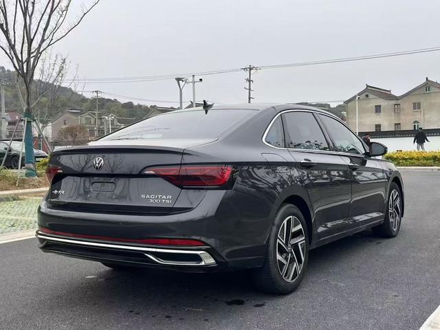 Volkswagen Sagitar 2023 300TSI DSG Beyond – фото 7