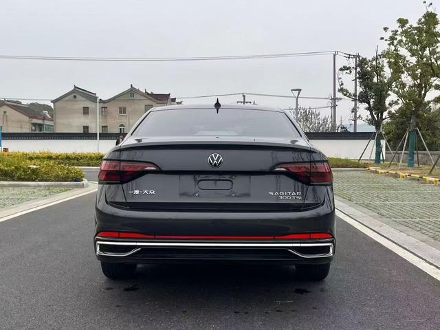 Volkswagen Sagitar 2023 300TSI DSG Beyond – фото 8