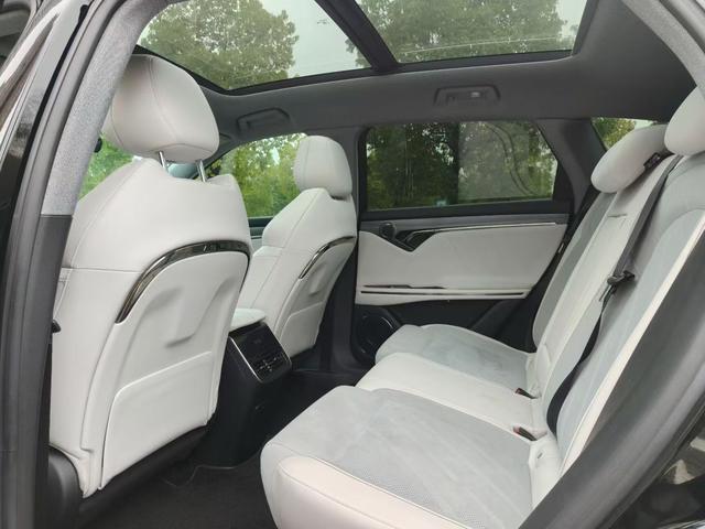 VOYAH FREE 2025 318 RWD Touring Edition – фото 6
