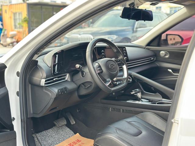 Hyundai Elantra 2022 1.5L CVT GLX Elite – фото 4