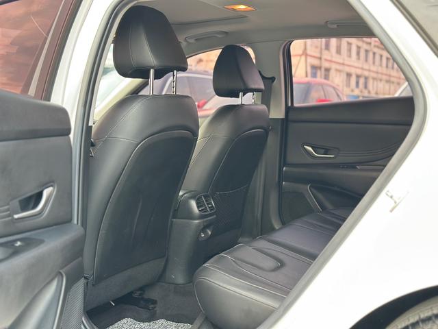 Hyundai Elantra 2022 1.5L CVT GLX Elite – фото 6