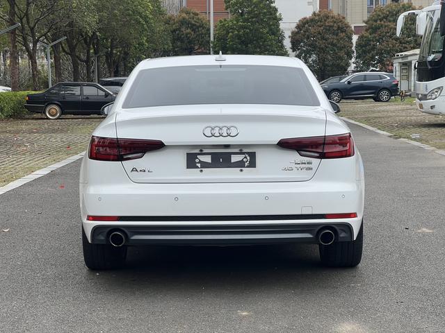 Audi A4L 2018 30th Anniversary 40 TFSI Fashion – фото 8