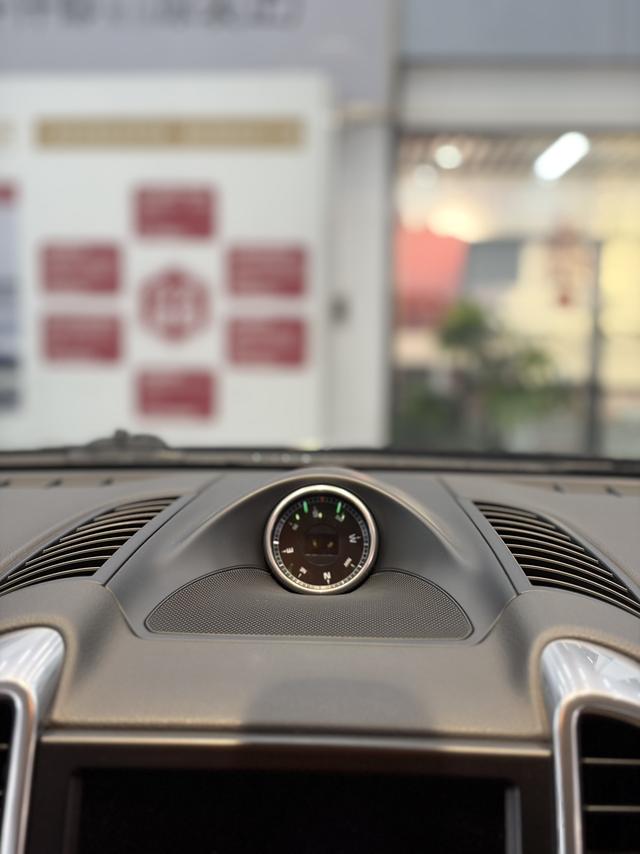 Porsche Cayenne 2015 Cayenne 3.0T – фото 13