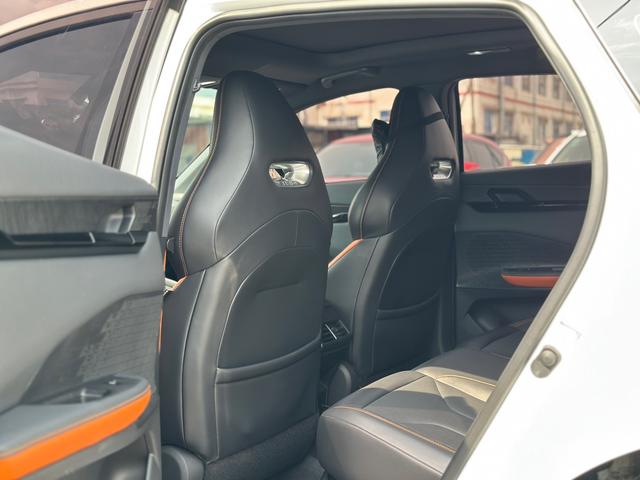 Changan UNI-V 2023 1.5T Premium – фото 5