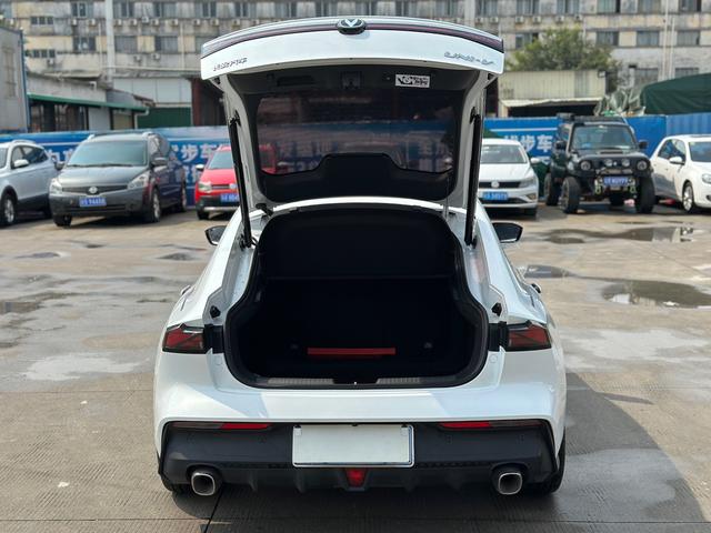 Changan UNI-V 2023 1.5T Premium – фото 13