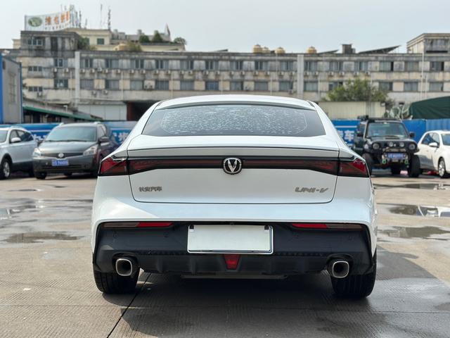 Changan UNI-V 2023 1.5T Premium – фото 16