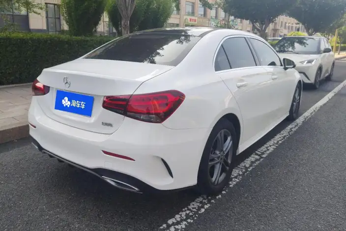 Mercedes-Benz A-class 2022 Model Facelift A 180 L Sports sedan – фото 4