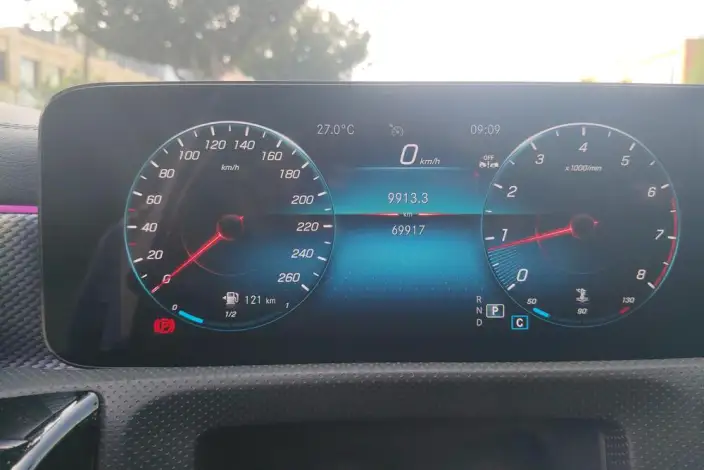 Mercedes-Benz A-class 2022 Model Facelift A 180 L Sports sedan – фото 15