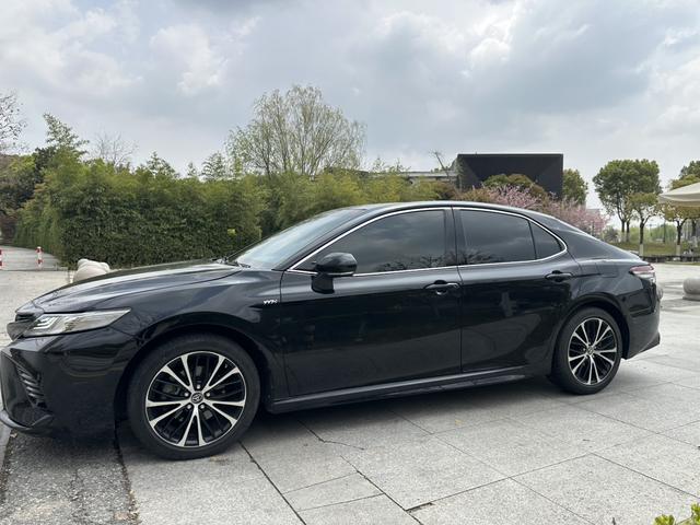 Toyota Camry 2018 2.5G Luxury – фото 4