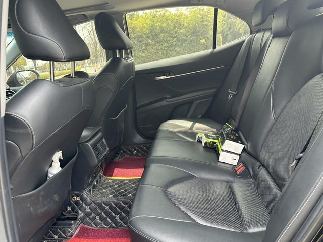 Toyota Camry 2018 2.5G Luxury – фото 6