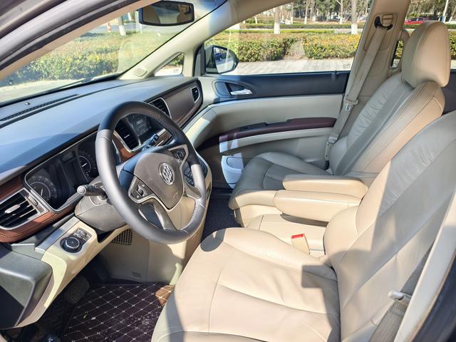 Buick GL8 2017 25S Luxury China V – фото 8