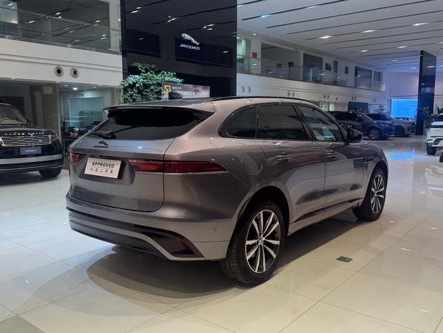 Jaguar F-PACE 2025 P250 R-Dynamic SE – фото 6