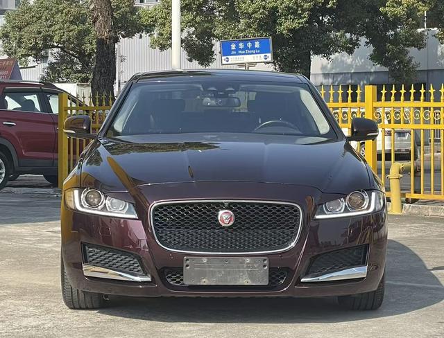 Jaguar XFL 2017 XFL 2.0T 200PS Elegance – фото 2