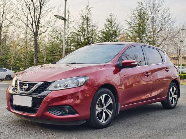 Nissan Tiida 2016 1.6L CVT Cool Move – фото 1