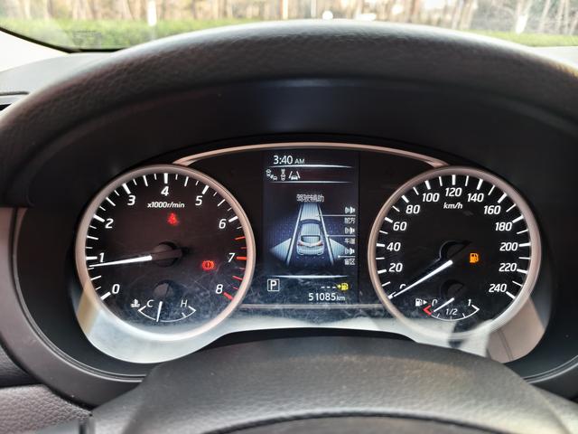 Nissan Tiida 2016 1.6L CVT Cool Move – фото 10