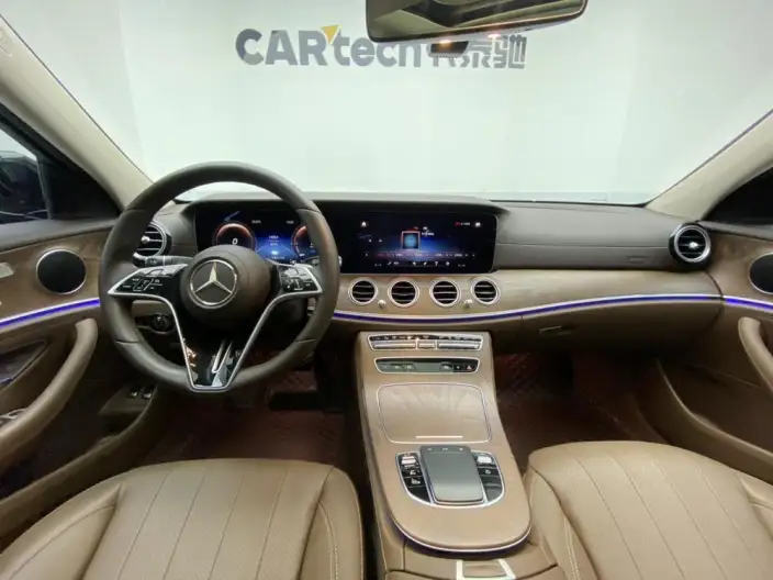 Mercedes-Benz E-Class PHEV 2023 Model E 350 e L sedan – фото 18