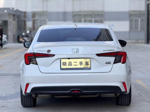 Honda INTEGRA 2023 240TURBO CVT Lead – фото 8