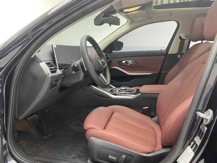 BMW 3 Series 2025 Model 325Li M Sports Set – фото 23