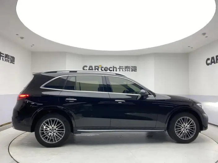 Mercedes-Benz GLC 2023 Model Facelift GLC 300 L 4MATIC Dynamic Model 7 seat – фото 8
