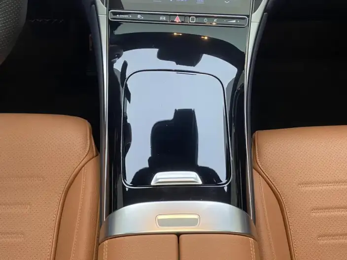 Mercedes-Benz GLC 2023 Model Facelift GLC 300 L 4MATIC Dynamic Model 7 seat – фото 23
